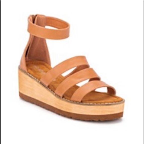 olivia miller gladiator sandals